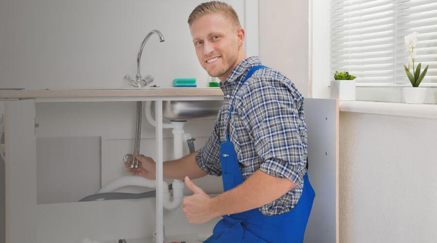 Expert burst pipe repair services in Mannford, OK